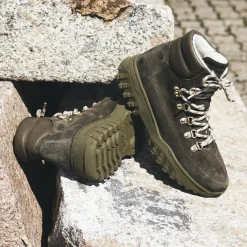 Women Woden Iris Track Suede - Moss
